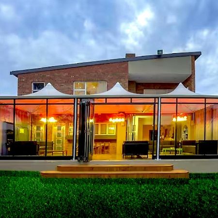 90 On Wellington Villa Colchester Eksteriør billede